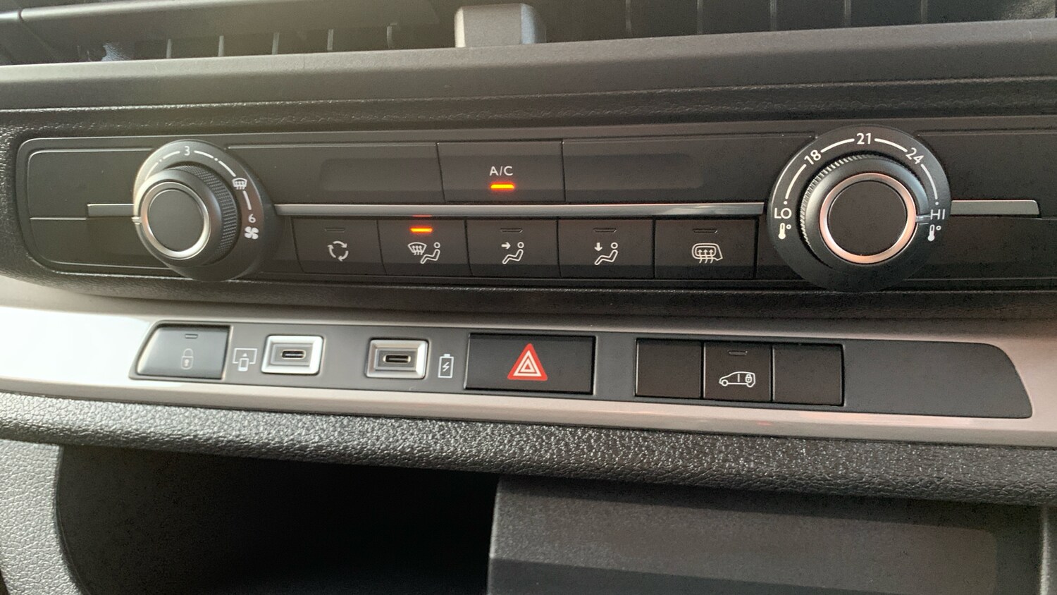 Used Peugeot Expert 2026 for sale - 77809516: Photo 34