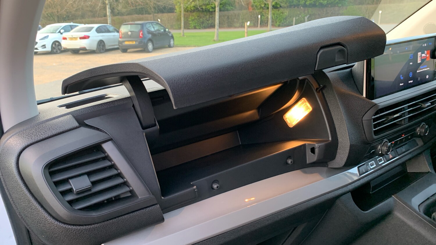 Used Peugeot Expert 2026 for sale - 77809516: Photo 36