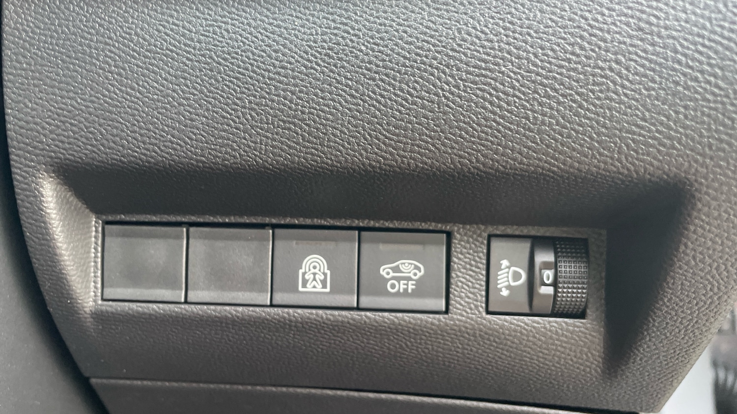 Used Peugeot 208 2025 for sale - 77121192: Photo 35