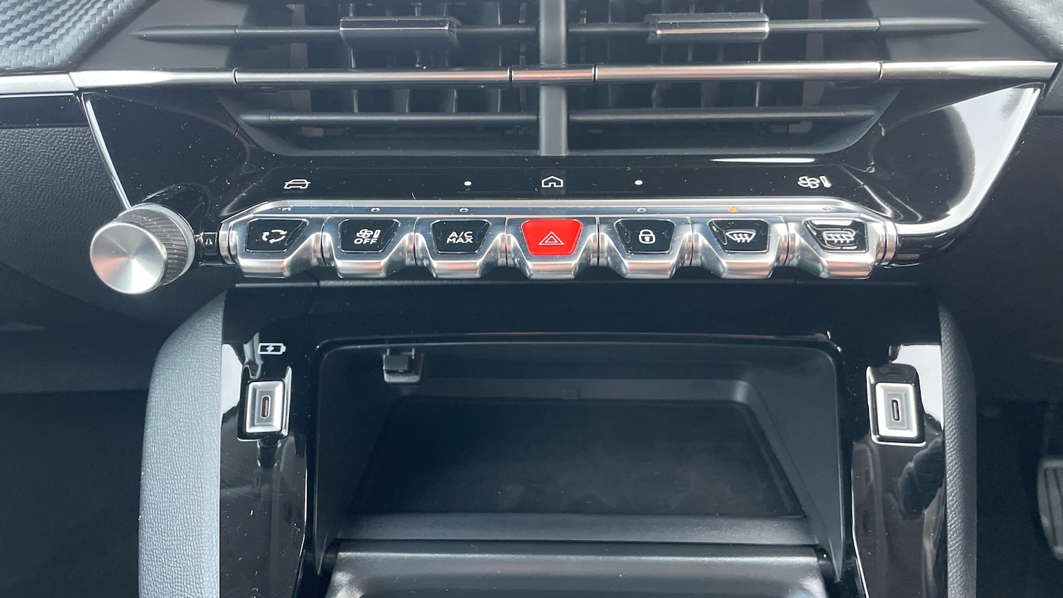 Used Peugeot 208 2025 for sale - 77121192: Photo 39