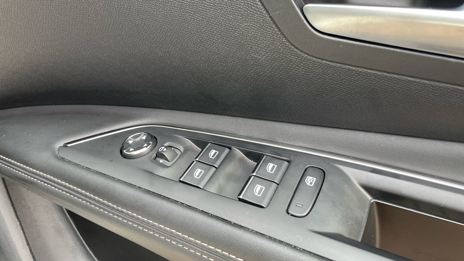 Used Peugeot 3008 2023 for sale - 76216459: Photo 22