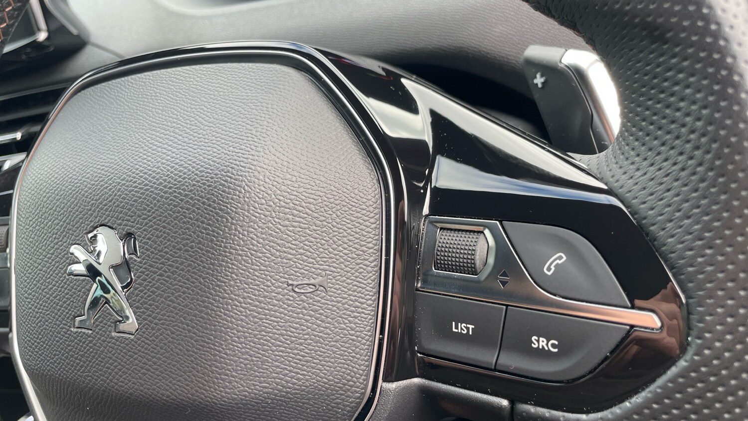 Used Peugeot 3008 2023 for sale - 76216459: Photo 24