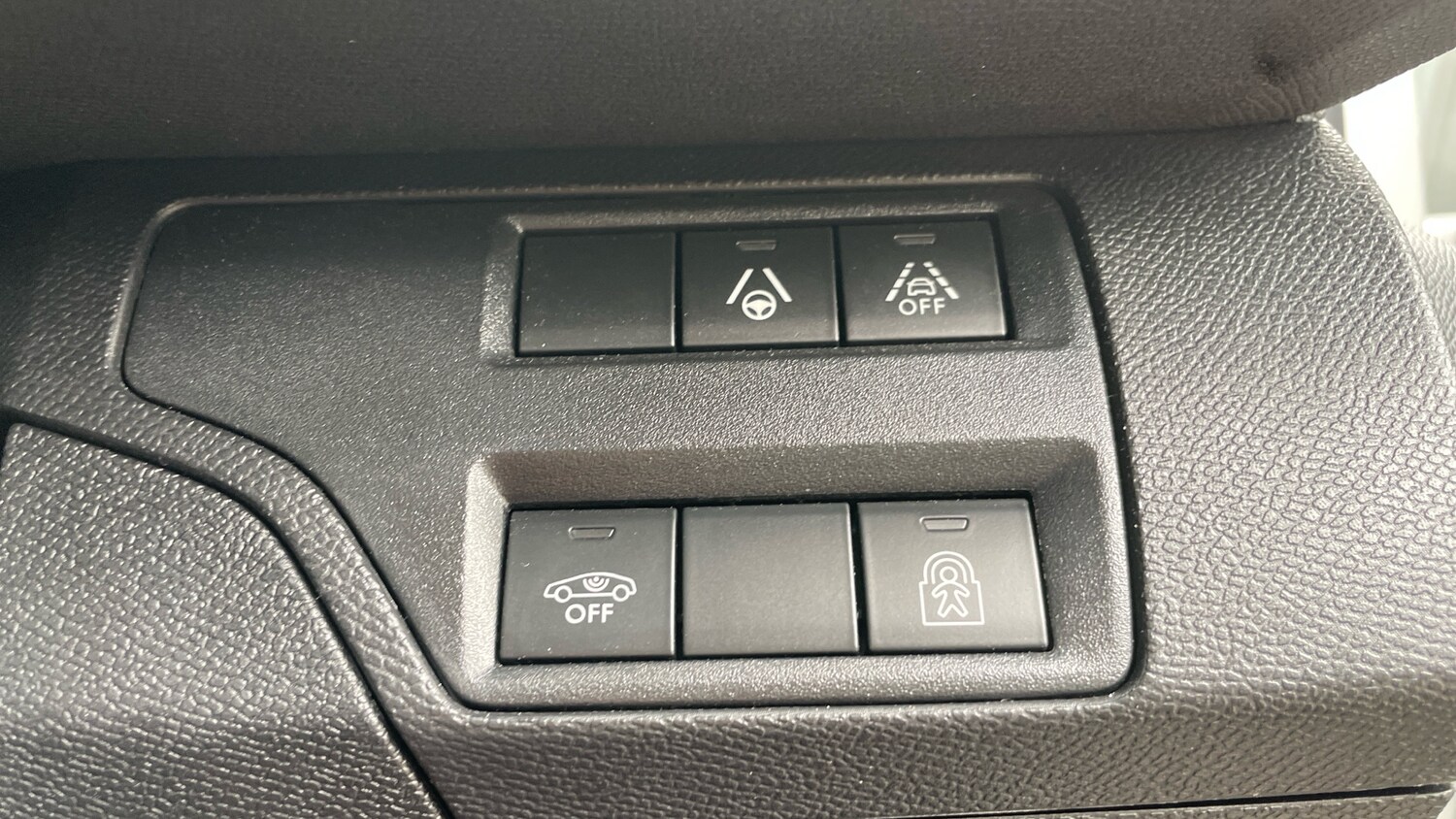 Used Peugeot 3008 2023 for sale - 76216459: Photo 34