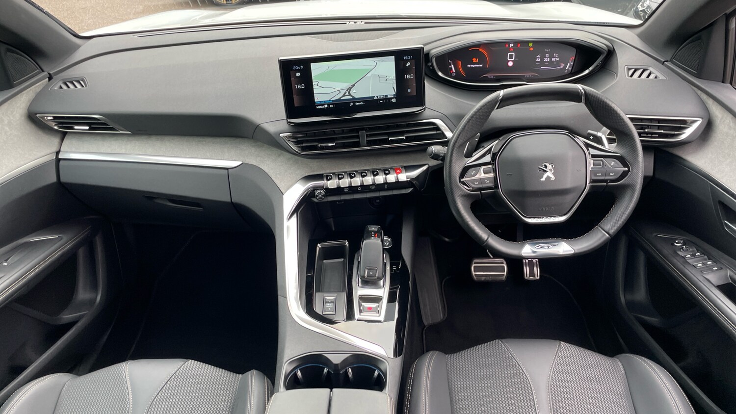 Used Peugeot 3008 2023 for sale - 76216459: Photo 4