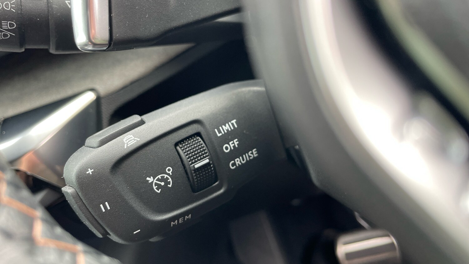 Used Peugeot 3008 2023 for sale - 76216459: Photo 41