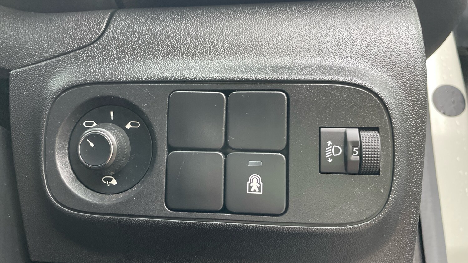 Used Citroen C3 2022 for sale - 76914365: Photo 35