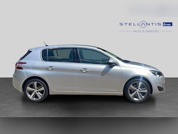 Used Peugeot 308 2016 for sale - 79465842: Photo