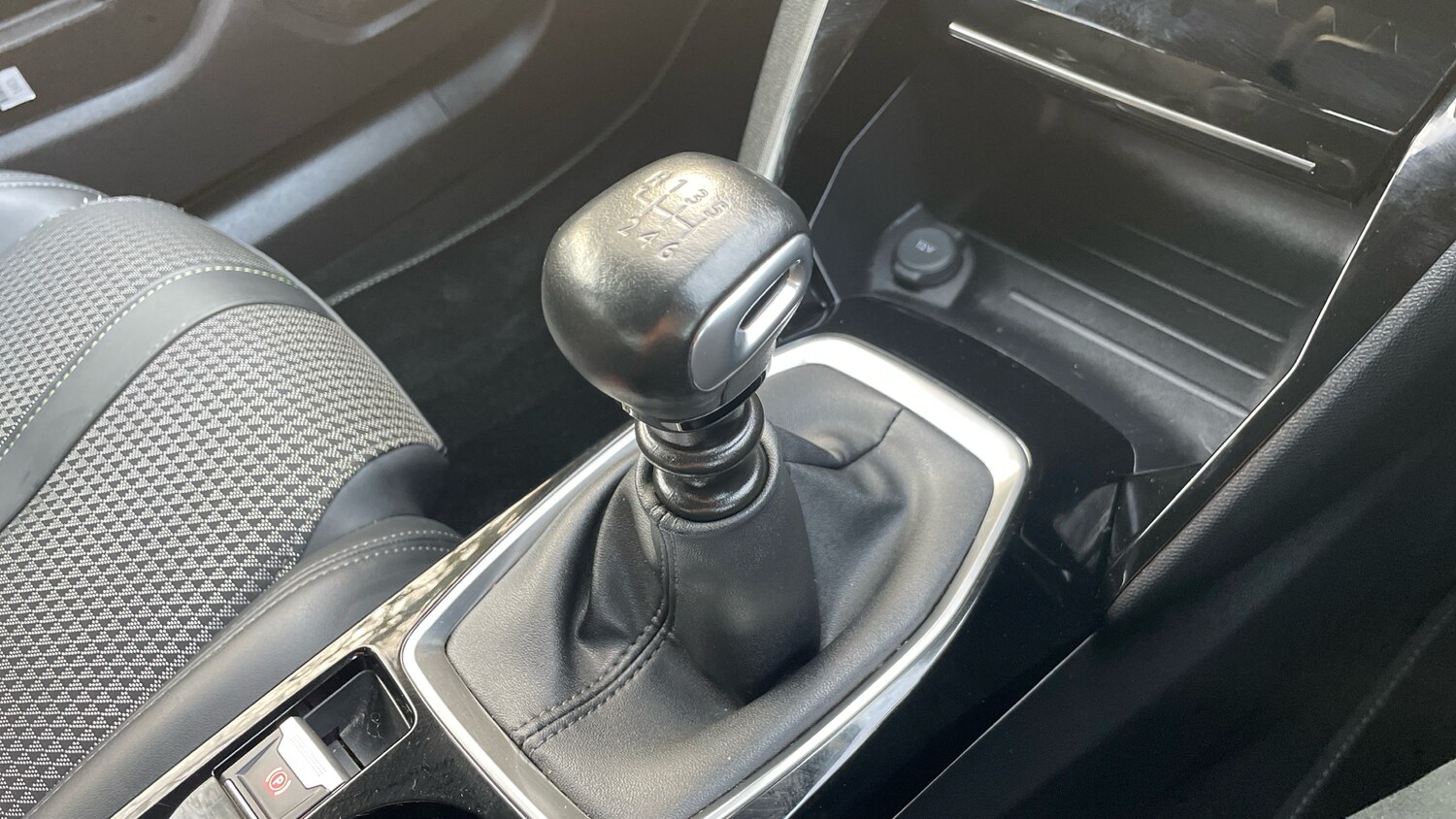 Used Peugeot 2008 2023 for sale - 77941389: Photo 20