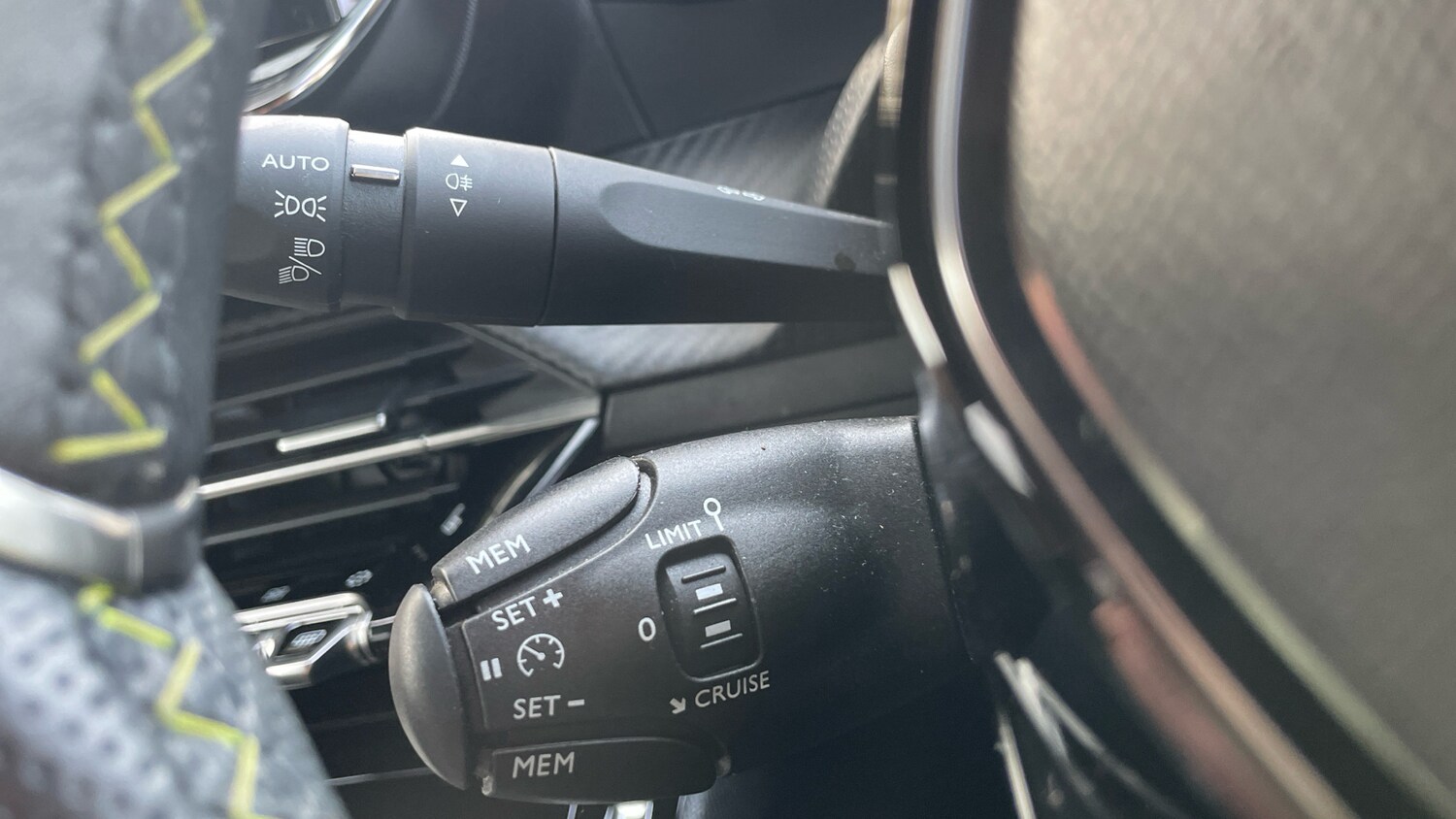 Used Peugeot 2008 2023 for sale - 77941389: Photo 27