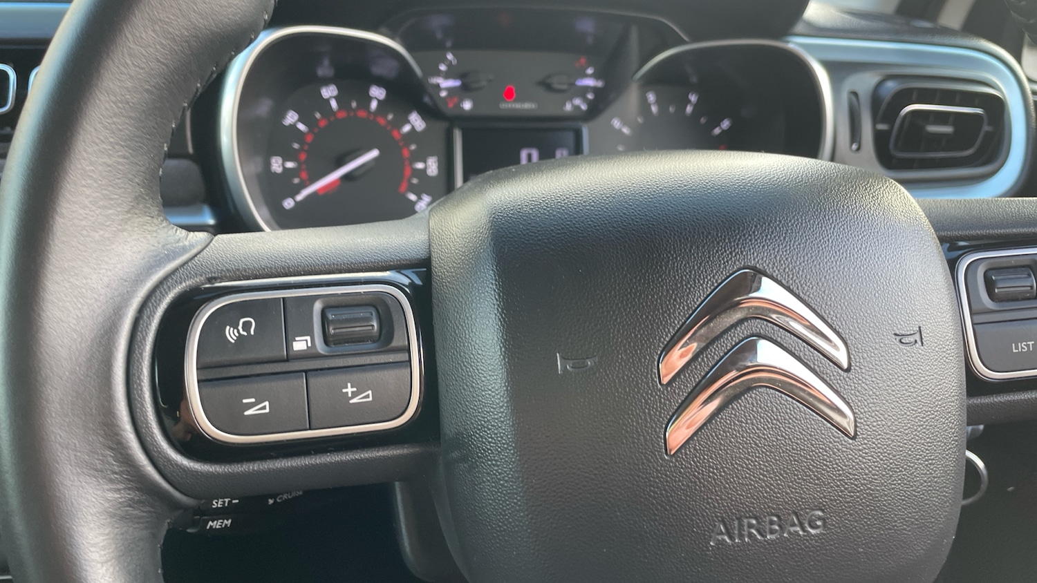 Used Citroen C3 2023 for sale - 76787617: Photo 23