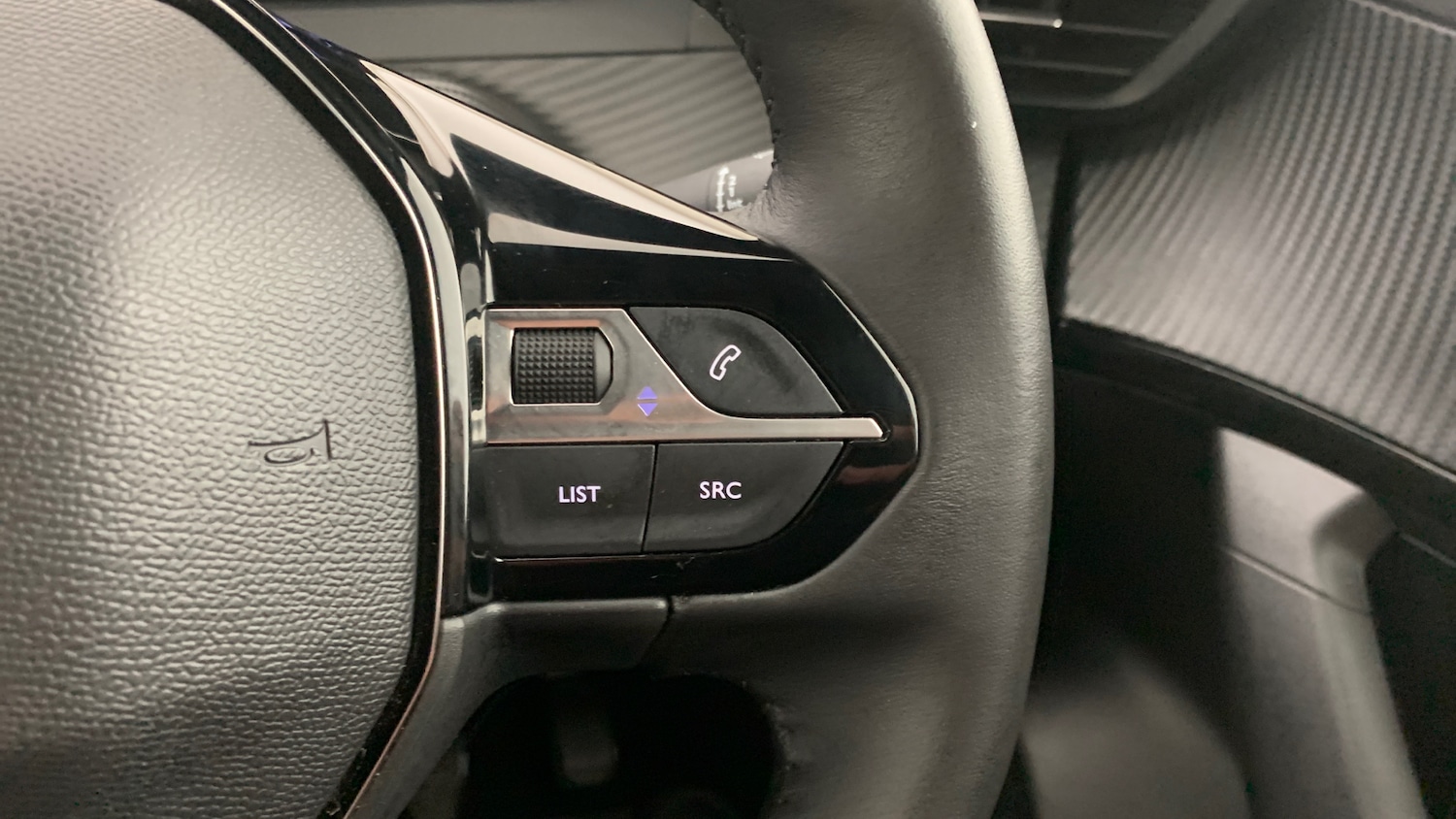 Used Peugeot 2008 2024 for sale - 76486460: Photo 18