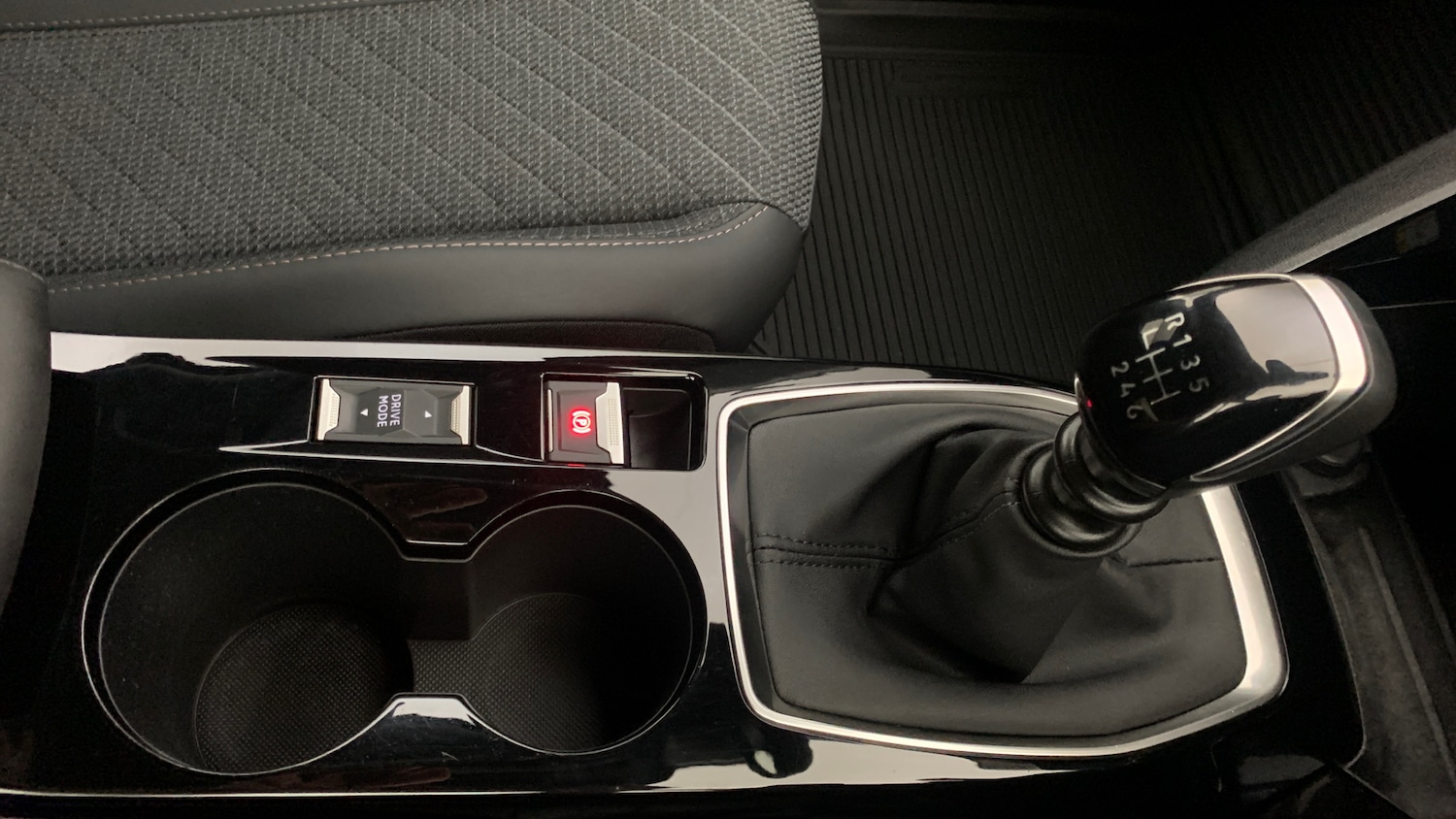 Used Peugeot 2008 2024 for sale - 76486460: Photo 33