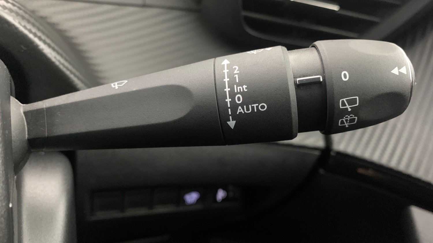 Used Peugeot 2008 2024 for sale - 76486460: Photo 38