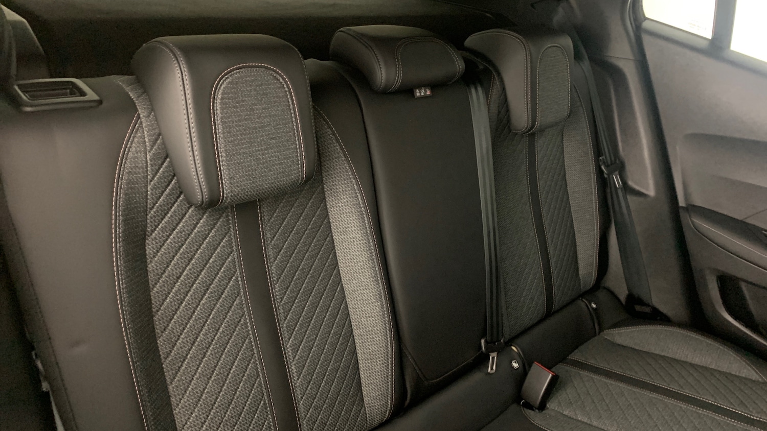 Used Peugeot 2008 2024 for sale - 76486460: Photo 7