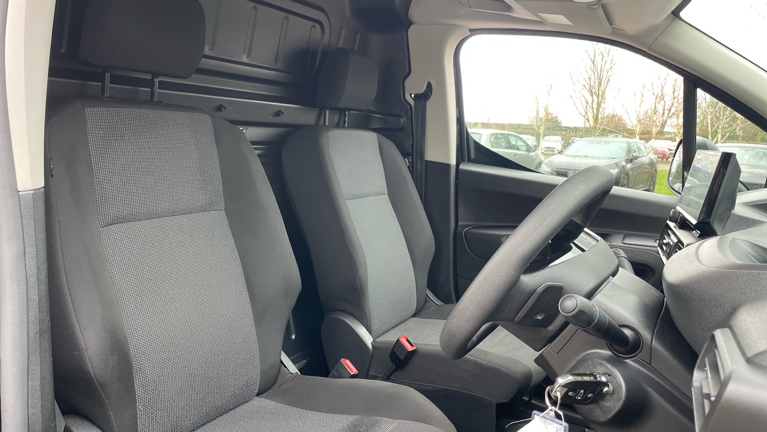 Used Peugeot Partner 2024 for sale - 77626923: Photo 25