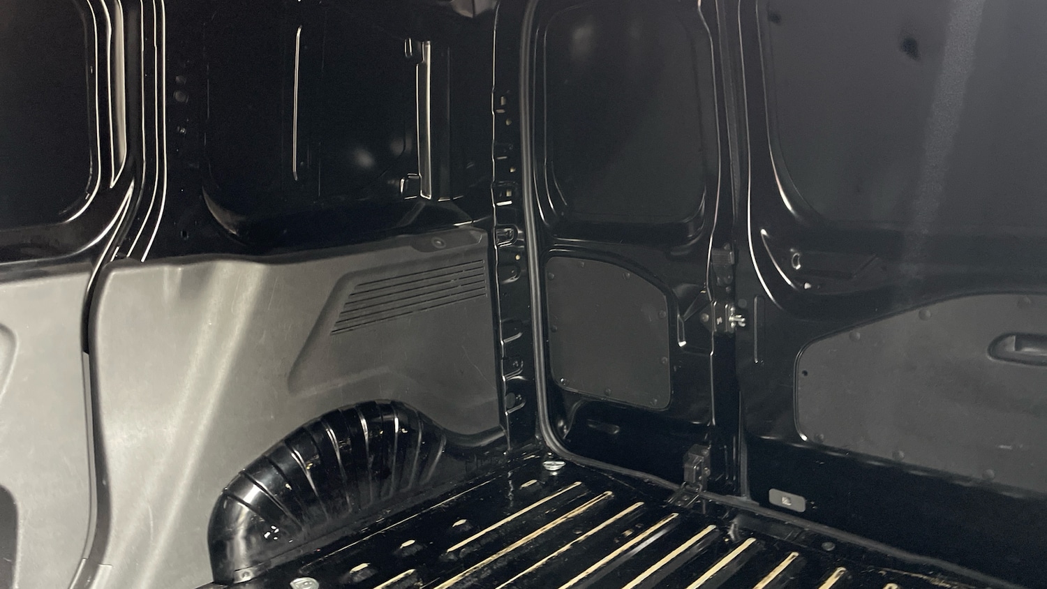 Used Peugeot Partner 2024 for sale - 77626923: Photo 33