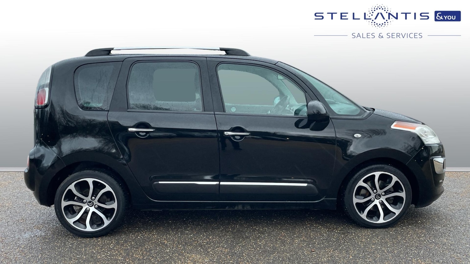 Used Citroen C3 Picasso 2016 for sale - 77560448: Photo 2