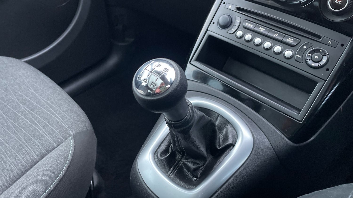 Used Citroen C3 Picasso 2016 for sale - 77560448: Photo 20