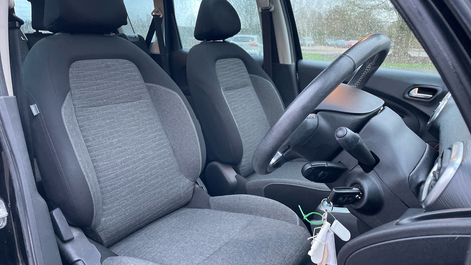 Used Citroen C3 Picasso 2016 for sale - 77560448: Photo 41