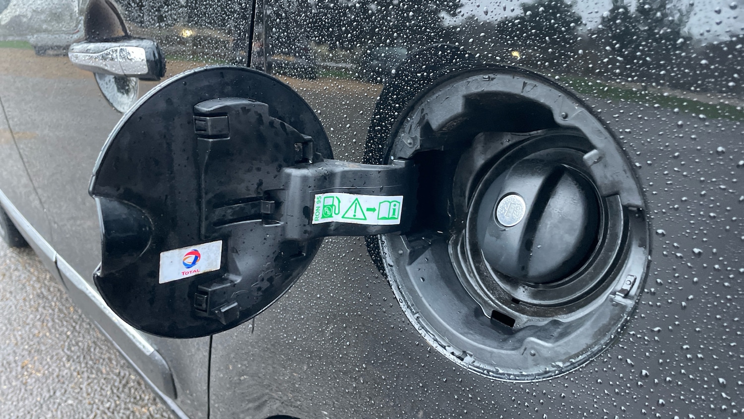 Used Citroen C3 Picasso 2016 for sale - 77560448: Photo 46