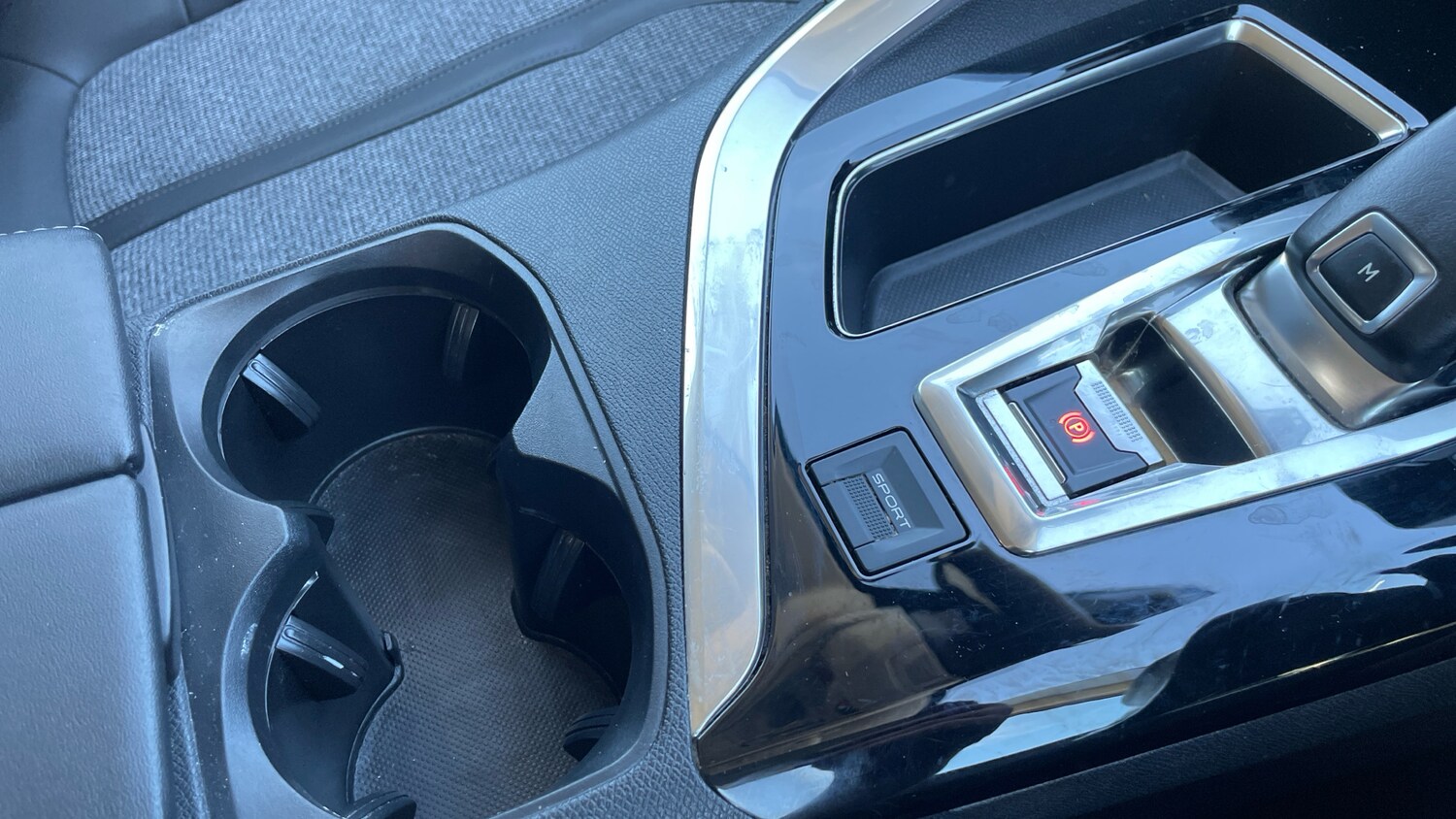 Used Peugeot 3008 2018 for sale - 78171971: Photo 21