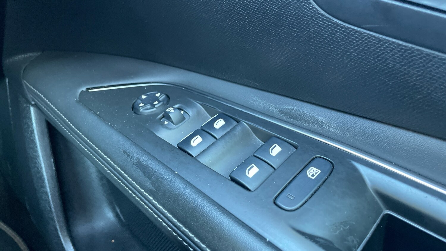 Used Peugeot 3008 2018 for sale - 78171971: Photo 22