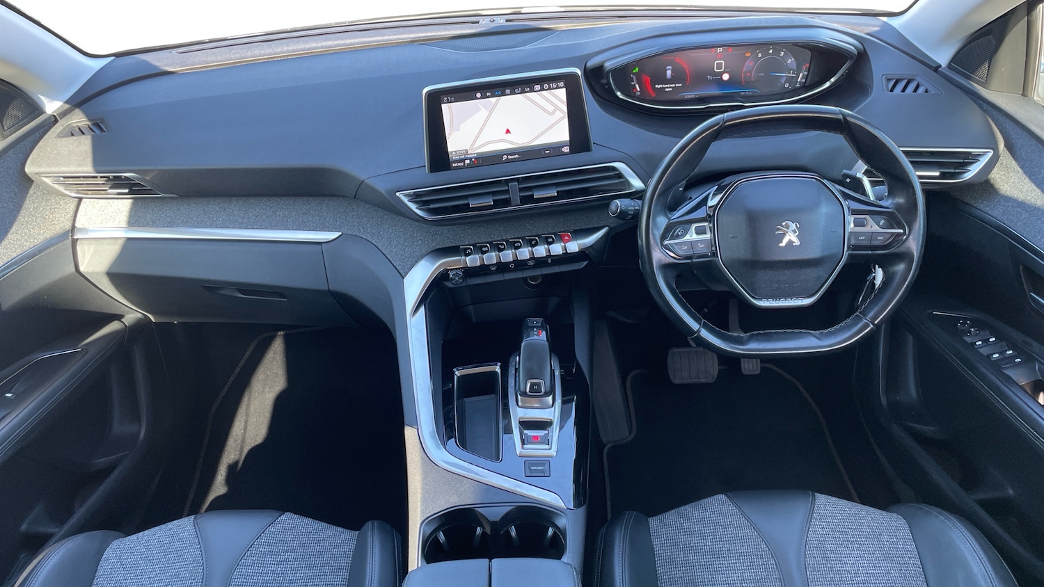 Used Peugeot 3008 2018 for sale - 78171971: Photo 4