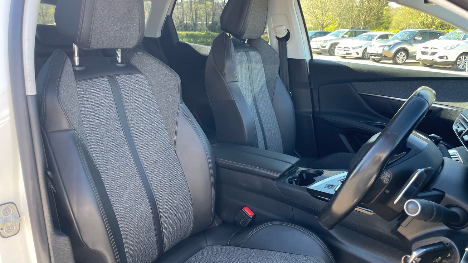 Used Peugeot 3008 2018 for sale - 78171971: Photo 42