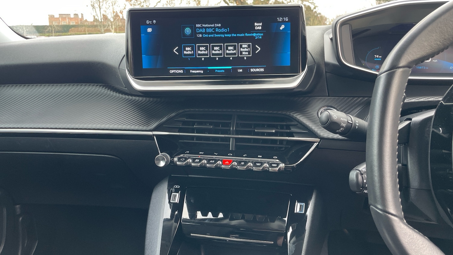 Used Peugeot 2008 2022 for sale - 77075211: Photo 11