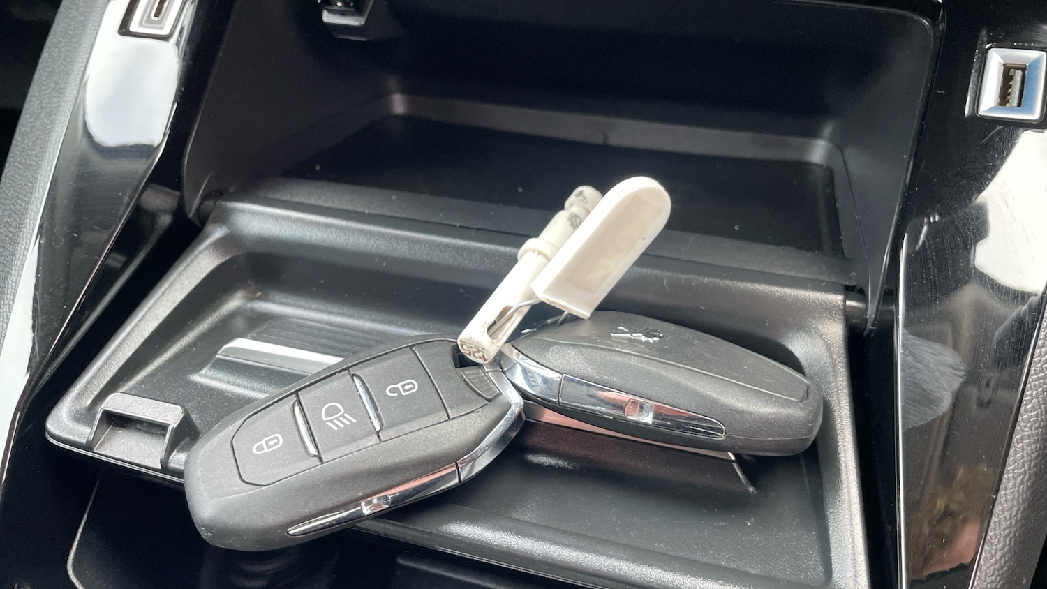 Used Peugeot 2008 2022 for sale - 77075211: Photo 50