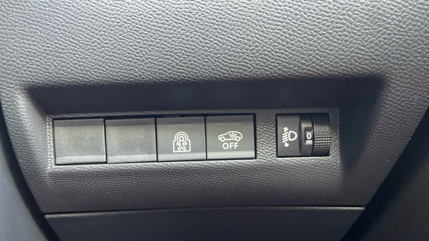 Used Peugeot 208 2024 for sale - 76061511: Photo 34