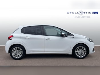 Used Peugeot 208 2019 for sale - 75671365: Photo