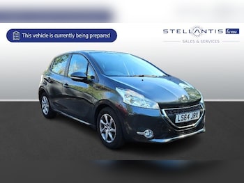 Peugeot - 208