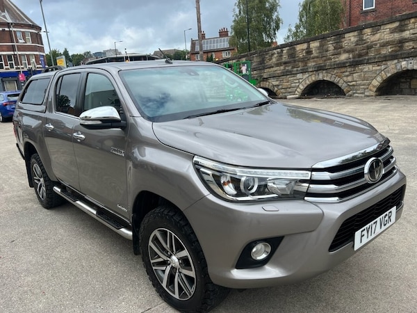 Used Toyota Hilux 2017 for sale - 75306858: Photo 1