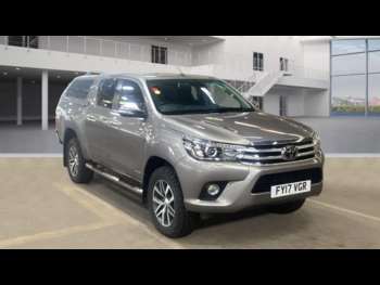 Used Toyota Hilux 2017 for sale - 75306858: Photo