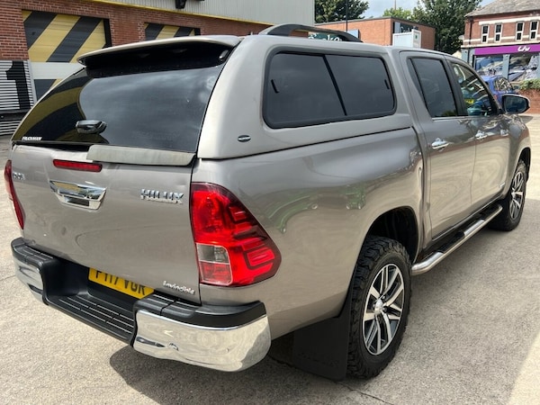 Used Toyota Hilux 2017 for sale - 75306858: Photo 3