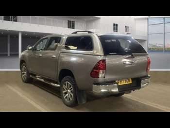 Used Toyota Hilux 2017 for sale - 75306858: Photo