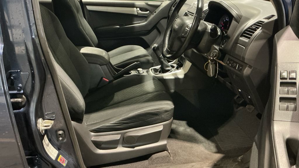 Used Isuzu D-Max 2017 for sale - 77563871: Photo 9