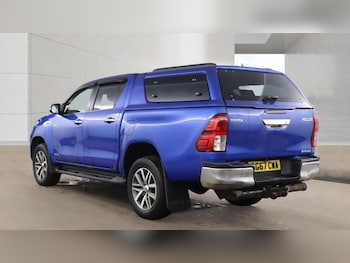 Used Toyota Hilux 2017 for sale - 79260103: Photo