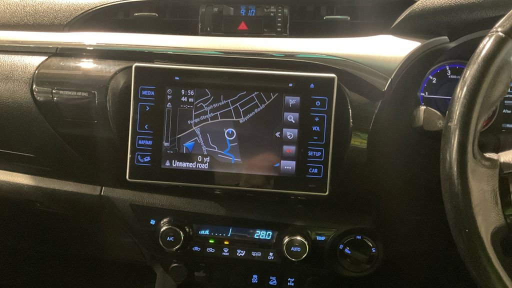 Used Toyota Hilux 2016 for sale - 76950726: Photo 10