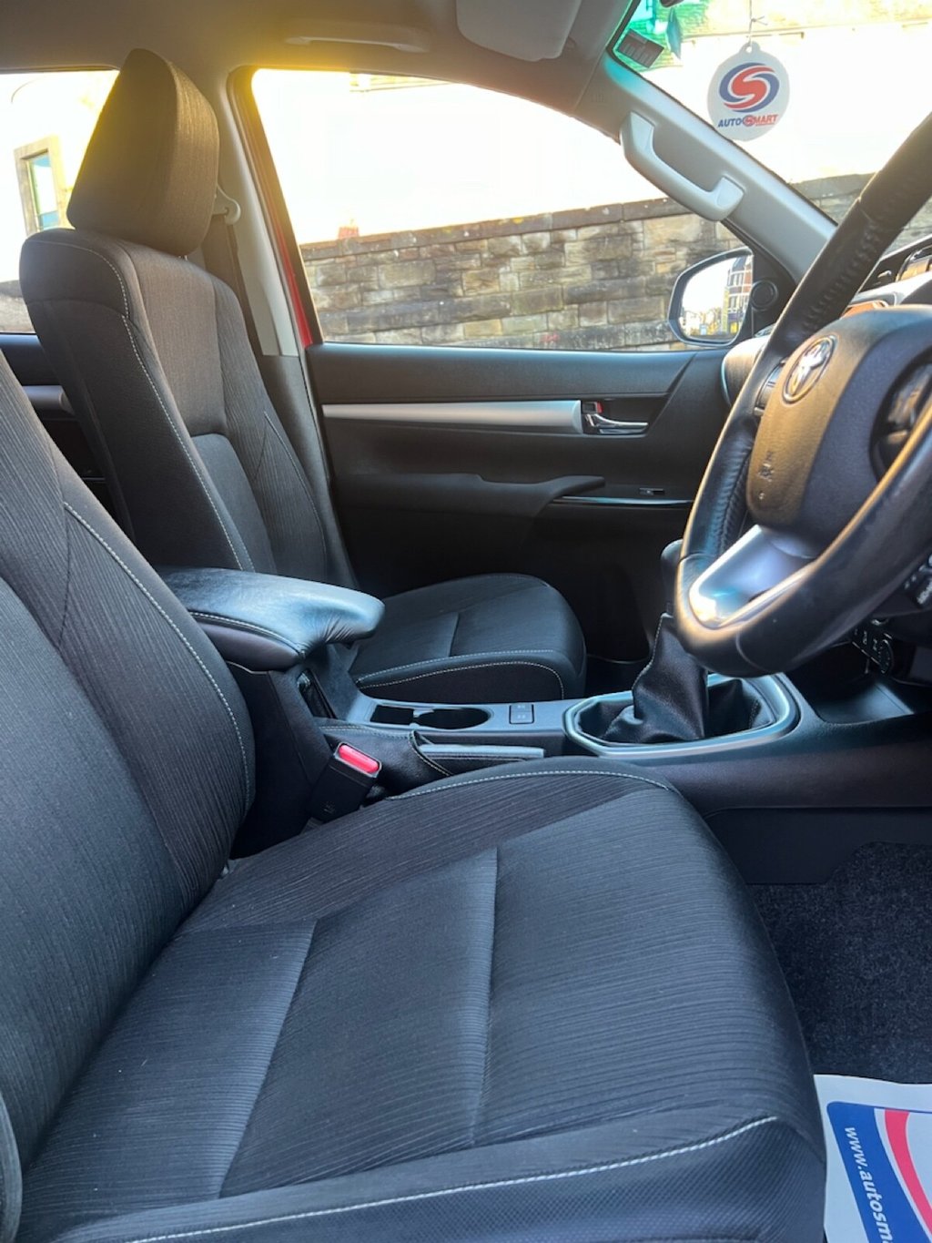 Used Toyota Hilux 2016 for sale - 76950726: Photo 12