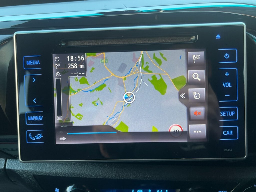 Used Toyota Hilux 2016 for sale - 76950726: Photo 17