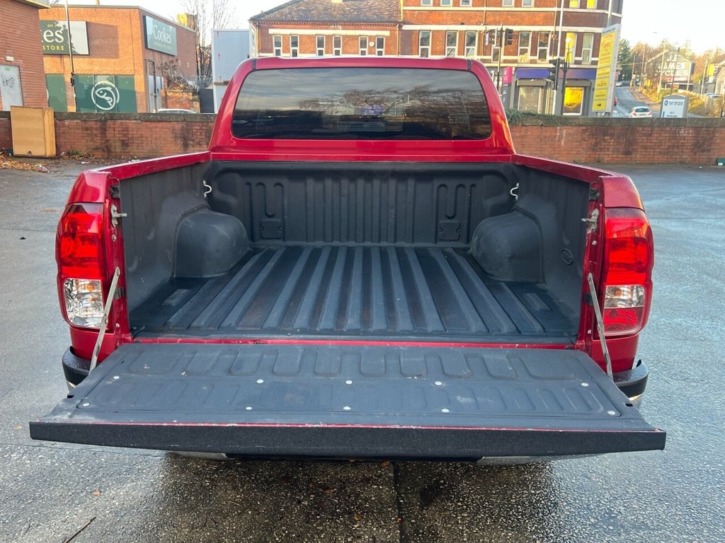 Used Toyota Hilux 2016 for sale - 76950726: Photo 19