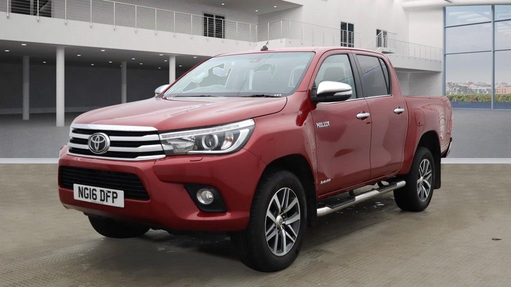 Used Toyota Hilux 2016 for sale - 76950726: Photo 2