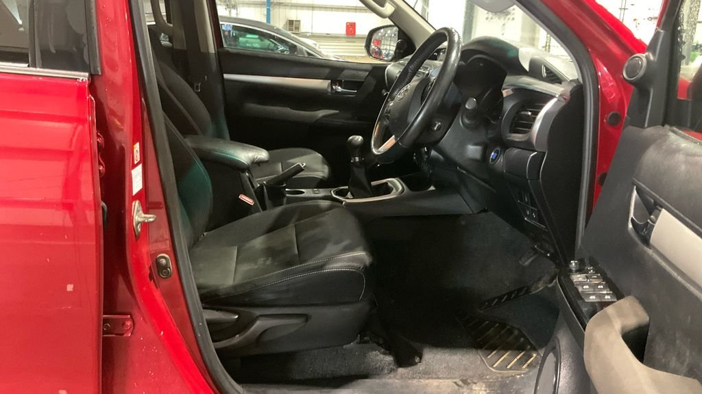 Used Toyota Hilux 2016 for sale - 76950726: Photo 8