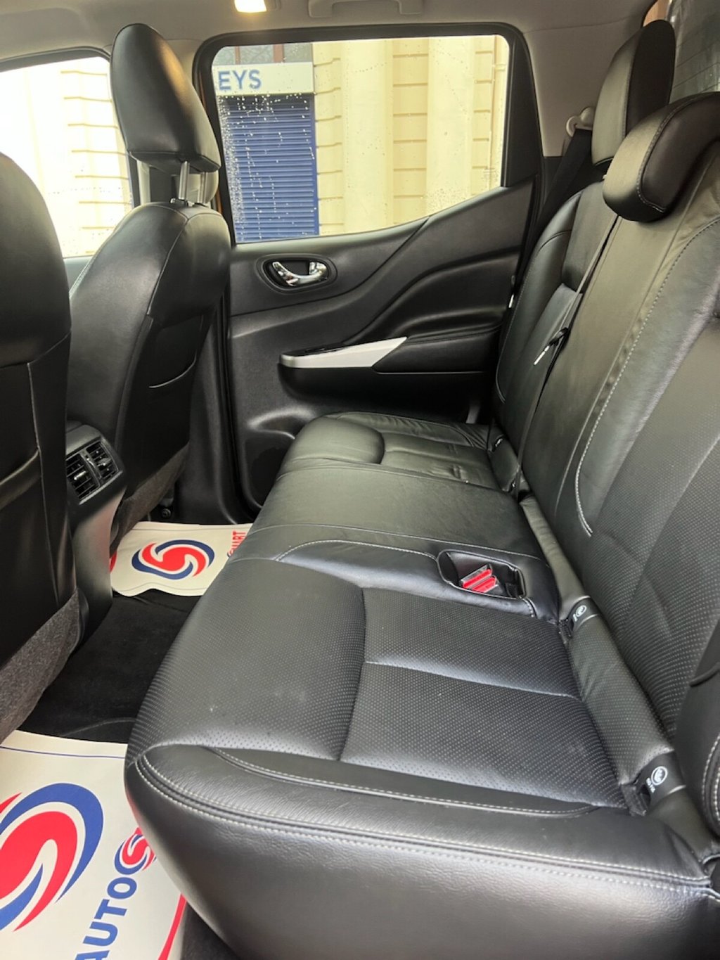 Used Nissan Navara 2016 for sale - 76617560: Photo 15