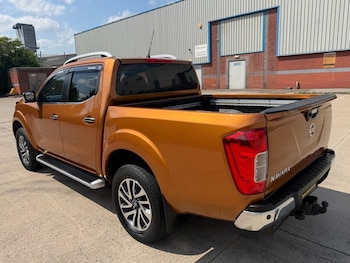 Used Nissan Navara 2018 for sale - 79328020: Photo