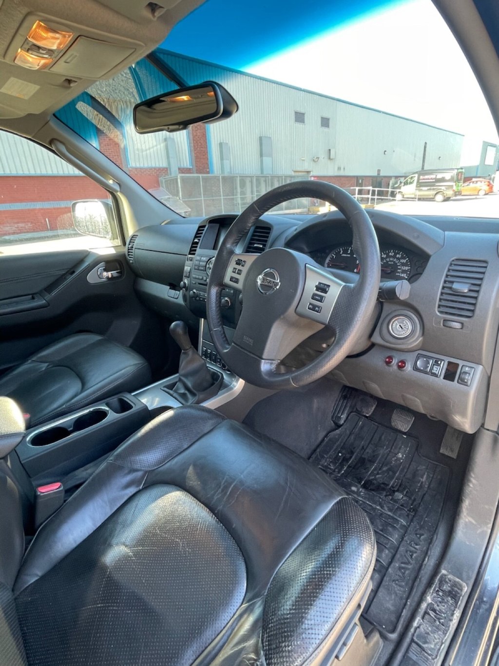 Used Nissan Navara 2011 for sale - 77748019: Photo 10