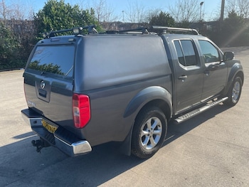 Used Nissan Navara 2011 for sale - 77748019: Photo
