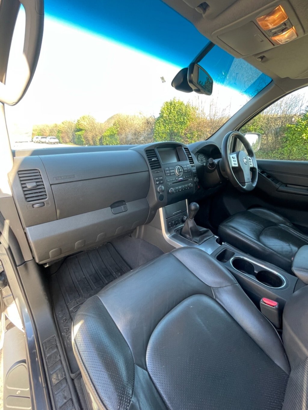 Used Nissan Navara 2011 for sale - 77748019: Photo 9